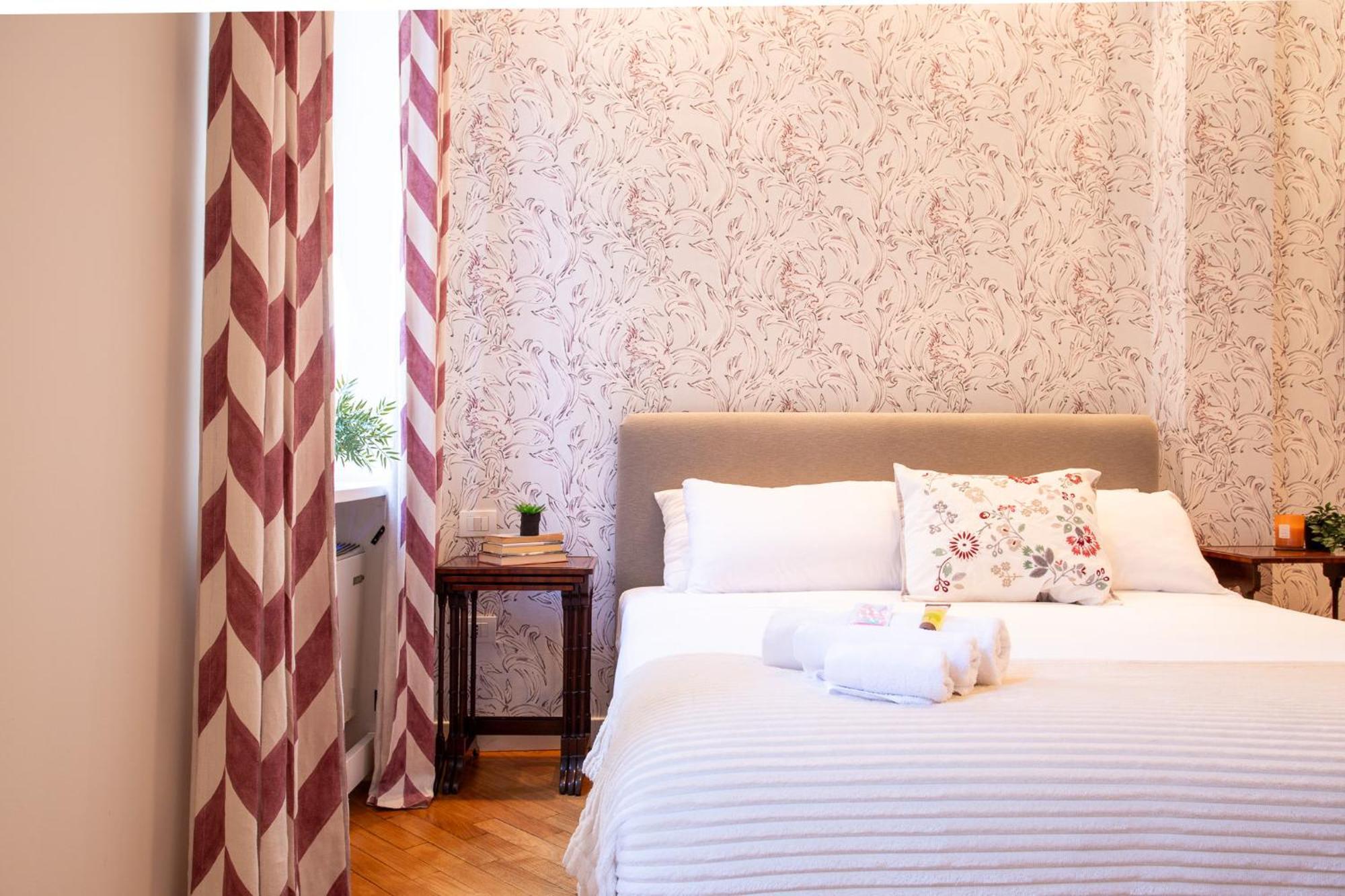 Duomo 500 Mt - Between Art And Design With Wi-fi Apartment